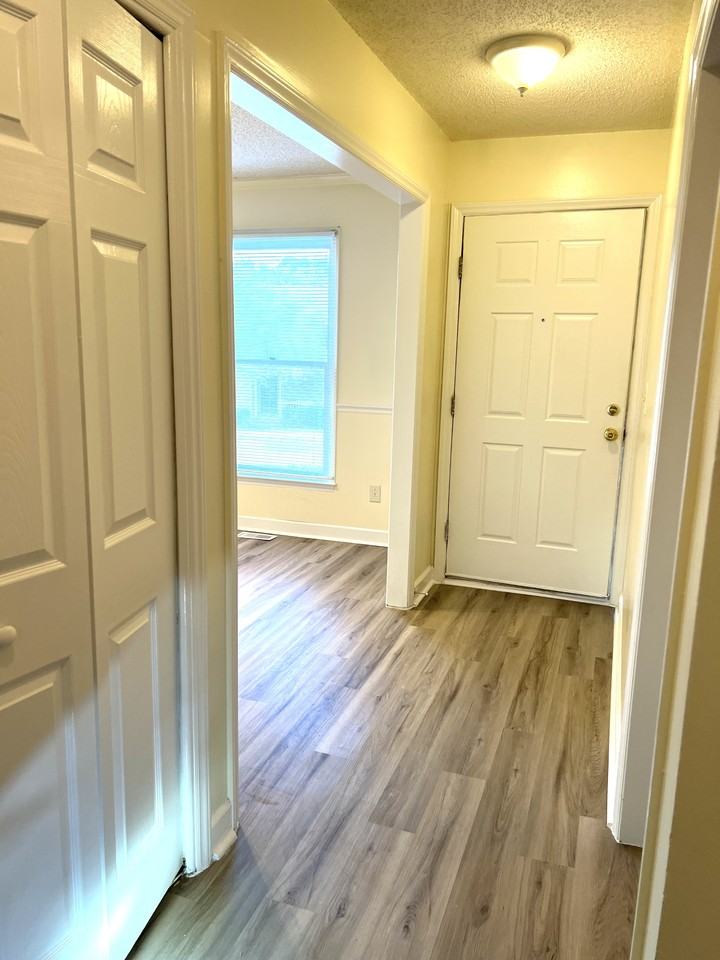 1627 Oakland Hills Way #1627 - Photo 5 of 37