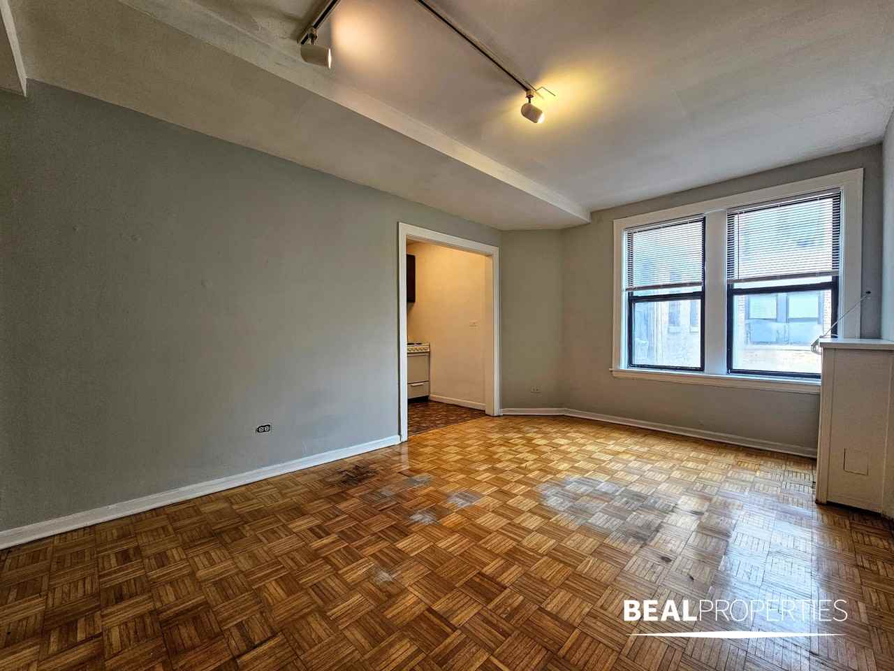 739 West Belmont Avenue #212 - Photo 5 of 10