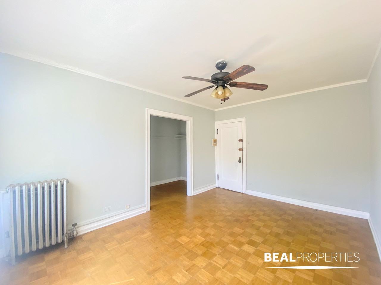 711 W Belmont Ave #205 - Photo 4 of 7