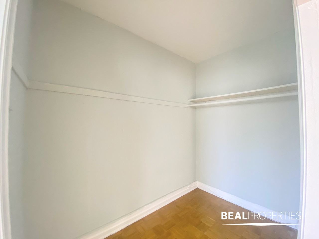 711 W Belmont Ave #205 - Photo 5 of 7