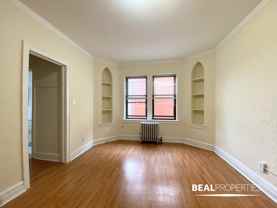 4829 N Damen Ave - Photo 1 of 1