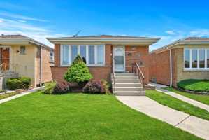 featured image of 6023 S Parkside Ave #NA