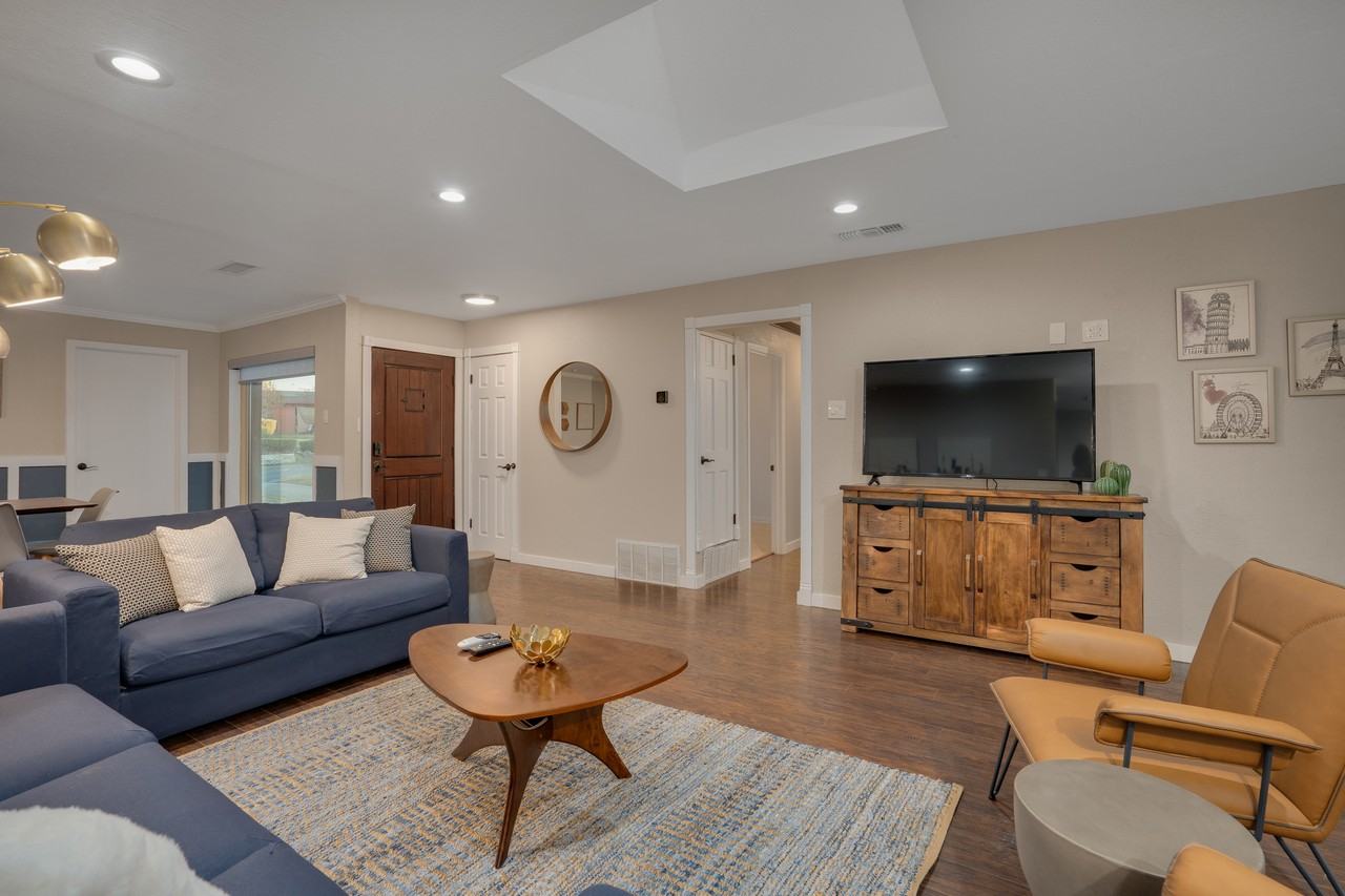 7809 Claremont Dr #NA - Photo 4 of 45