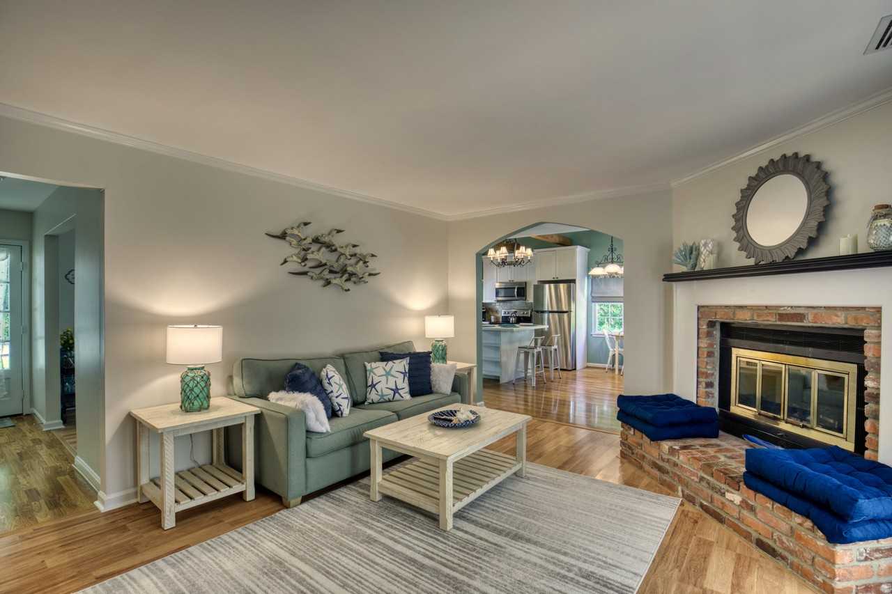 7 Marblehead Rd #NA - Photo 4 of 49