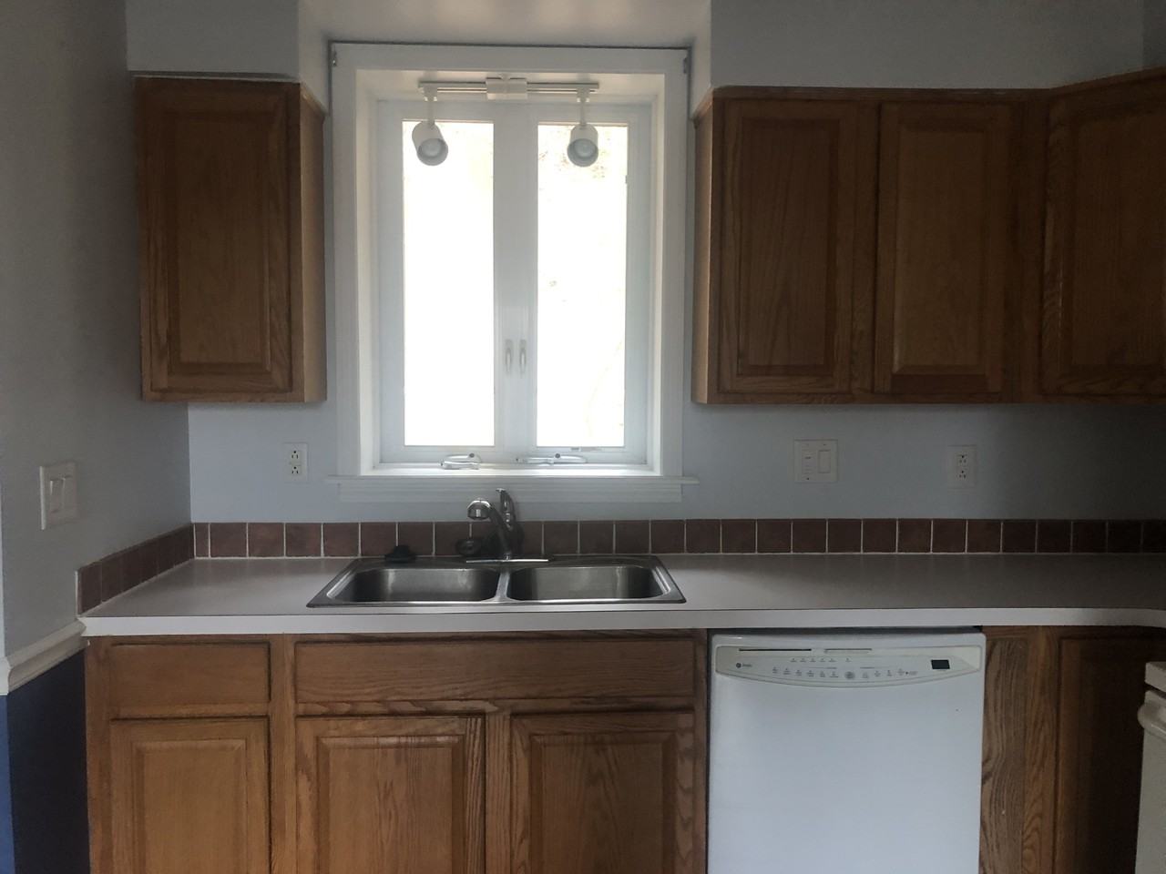 12 Poplar St #1 - Photo 5 of 12