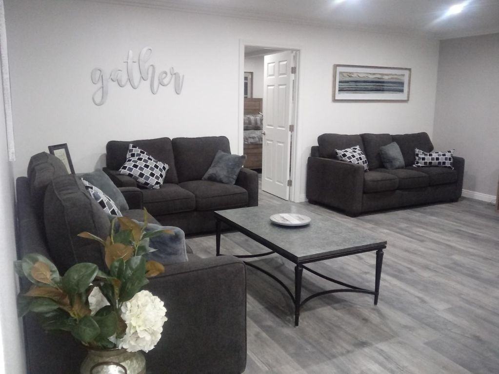 9861 Pacific Ave #NA - Photo 5 of 50