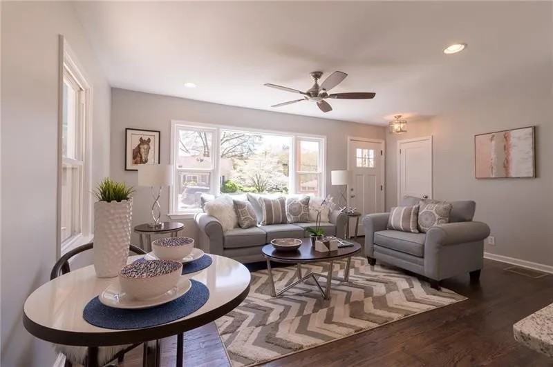 2221 Larchwood Rd Sw #NA - Photo 5 of 21