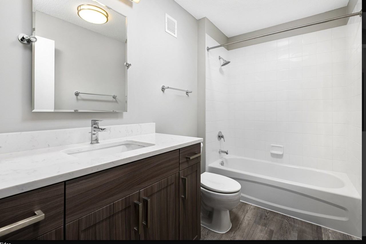 260 E South Water St #2807 - Photo 7 of 8