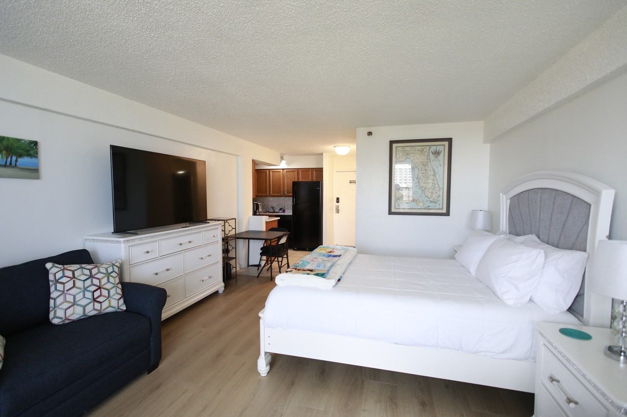 800 N Atlantic Ave #14