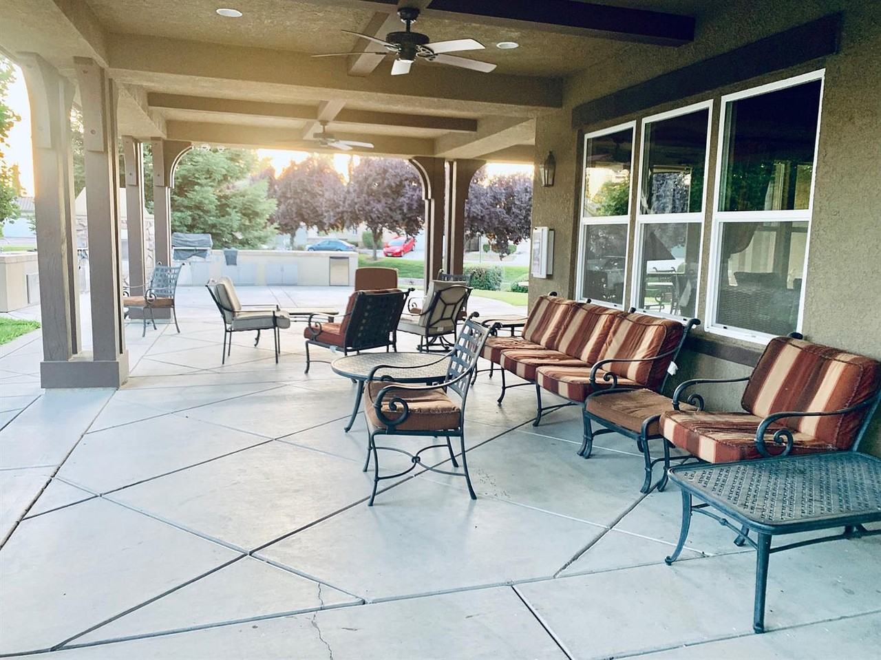 66 Sun Reign Pl #NA - Photo 3 of 13