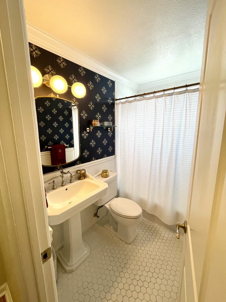10 N Ogden St #302 - Photo 6 of 17