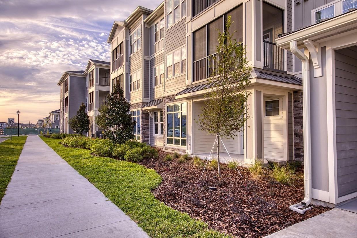 1468 Long Spur #1-2 - Photo 4 of 11