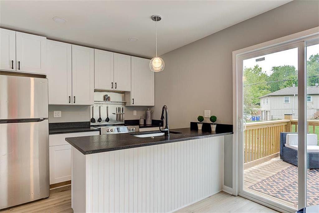 9923 W 52nd St #9923