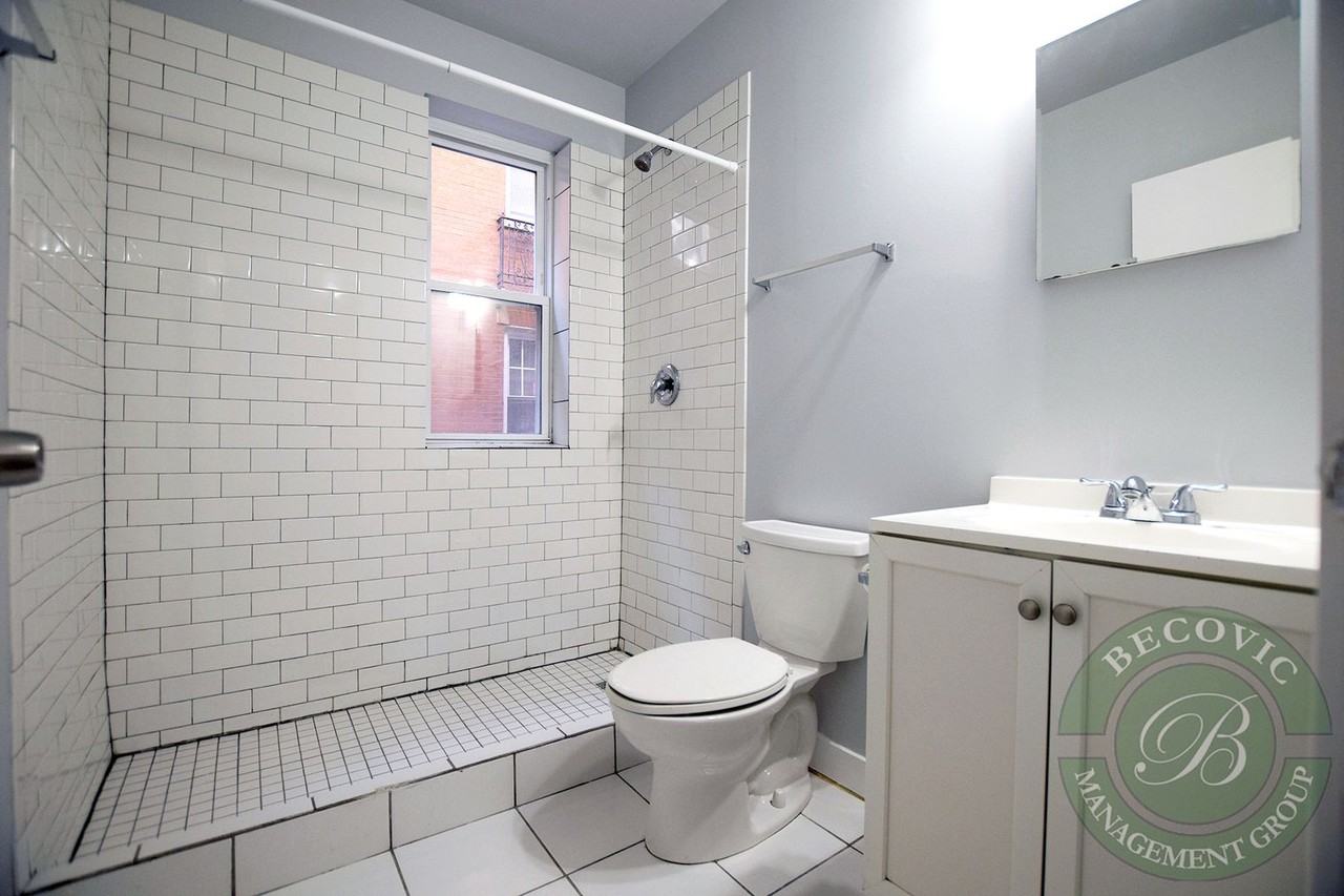 7456 N Greenview Ave #4E - Photo 7 of 11