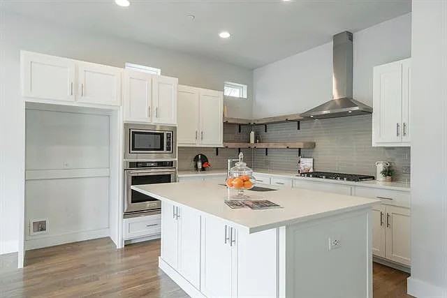 1292 N Prairie Ave - Photo 2 of 34