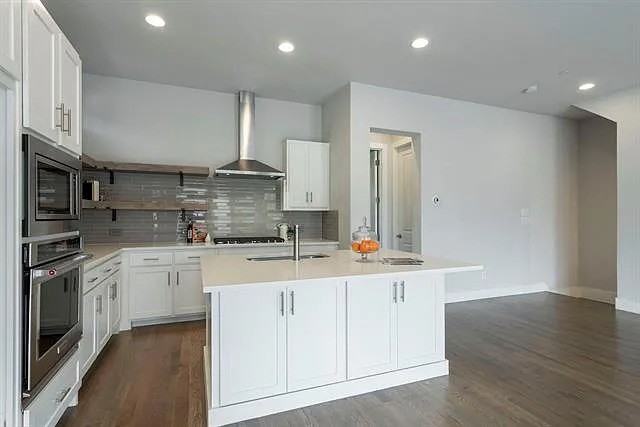 1292 N Prairie Ave - Photo 7 of 34