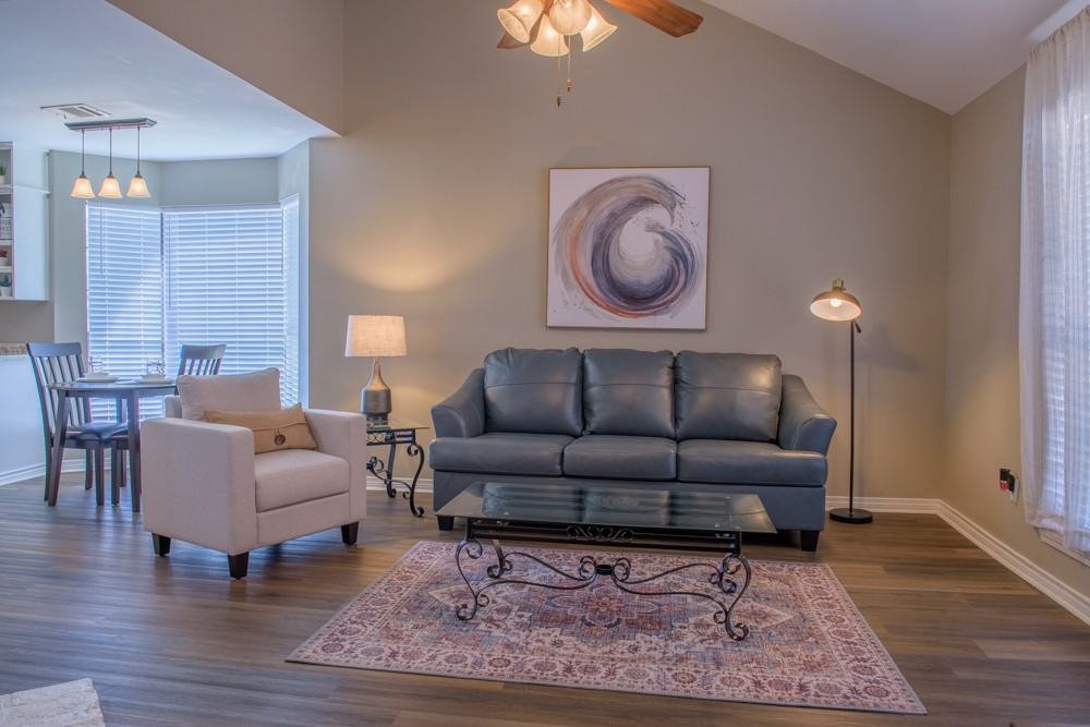 3276 Eastwood Dr #3276 - Photo 2 of 21