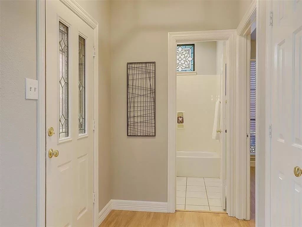 17018 Vinland Dr #NA - Photo 2 of 21