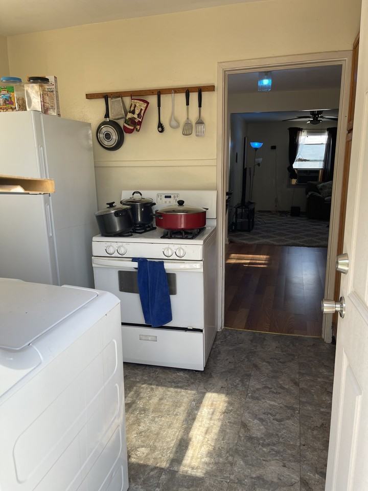 2132 Robin St #1 - Photo 4 of 11