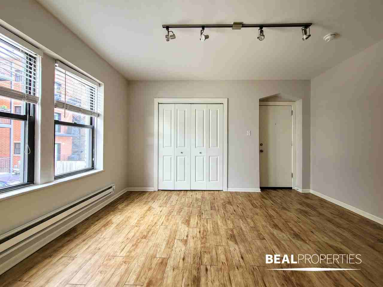 2834 W Palmer St - Photo 7 of 11