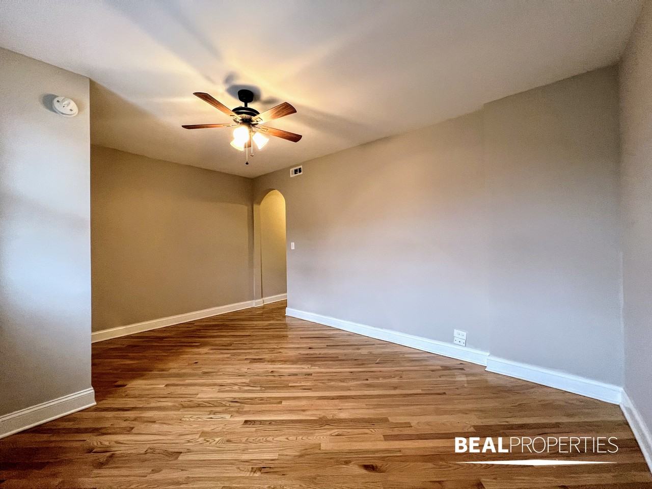 896 Green Bay Rd - Photo 5 of 12