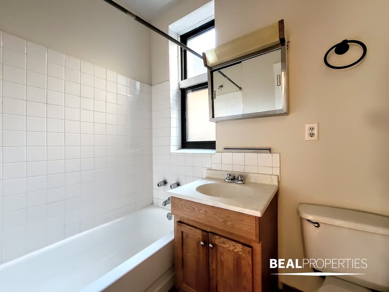 3517 N Racine Ave - Photo 6 of 10