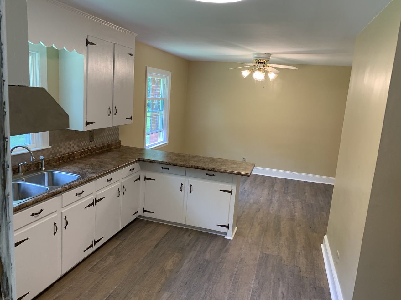 2400 Sunset Road #NA - Photo 3 of 9