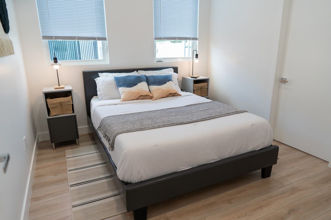 4833 Riverton Ave #NA - Photo 6 of 45