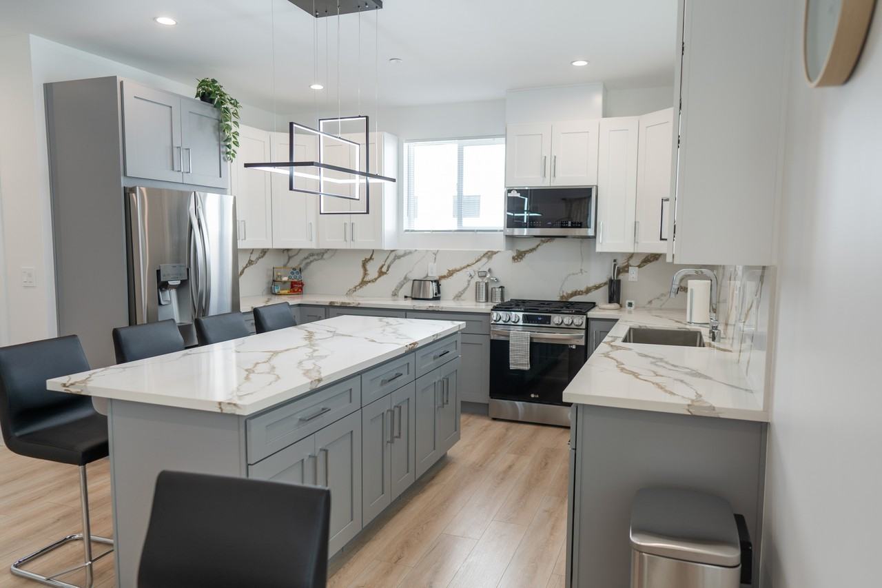 4831 Riverton Ave #NA - Photo 3 of 48