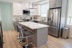 featured image of 4829 Riverton Ave #NA