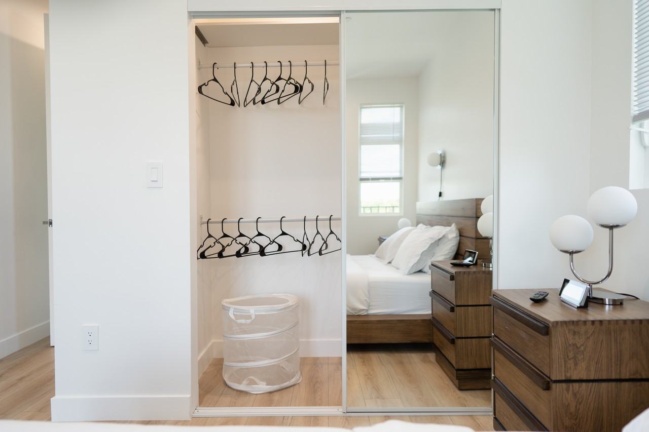 4827 Riverton Ave #NA - Photo 6 of 50