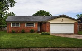 featured image of 324 Rodric Cir #NA