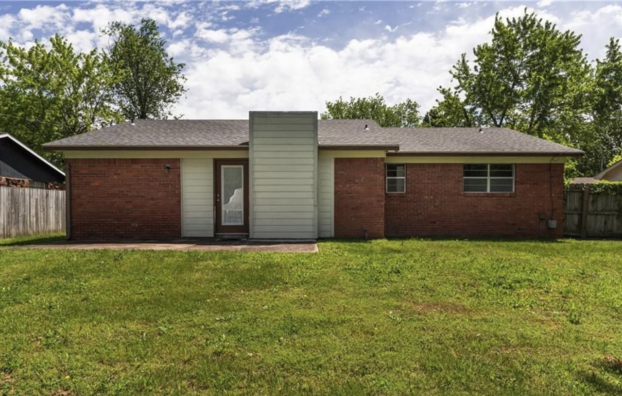 324 Rodric Cir #NA - Photo 2 of 21