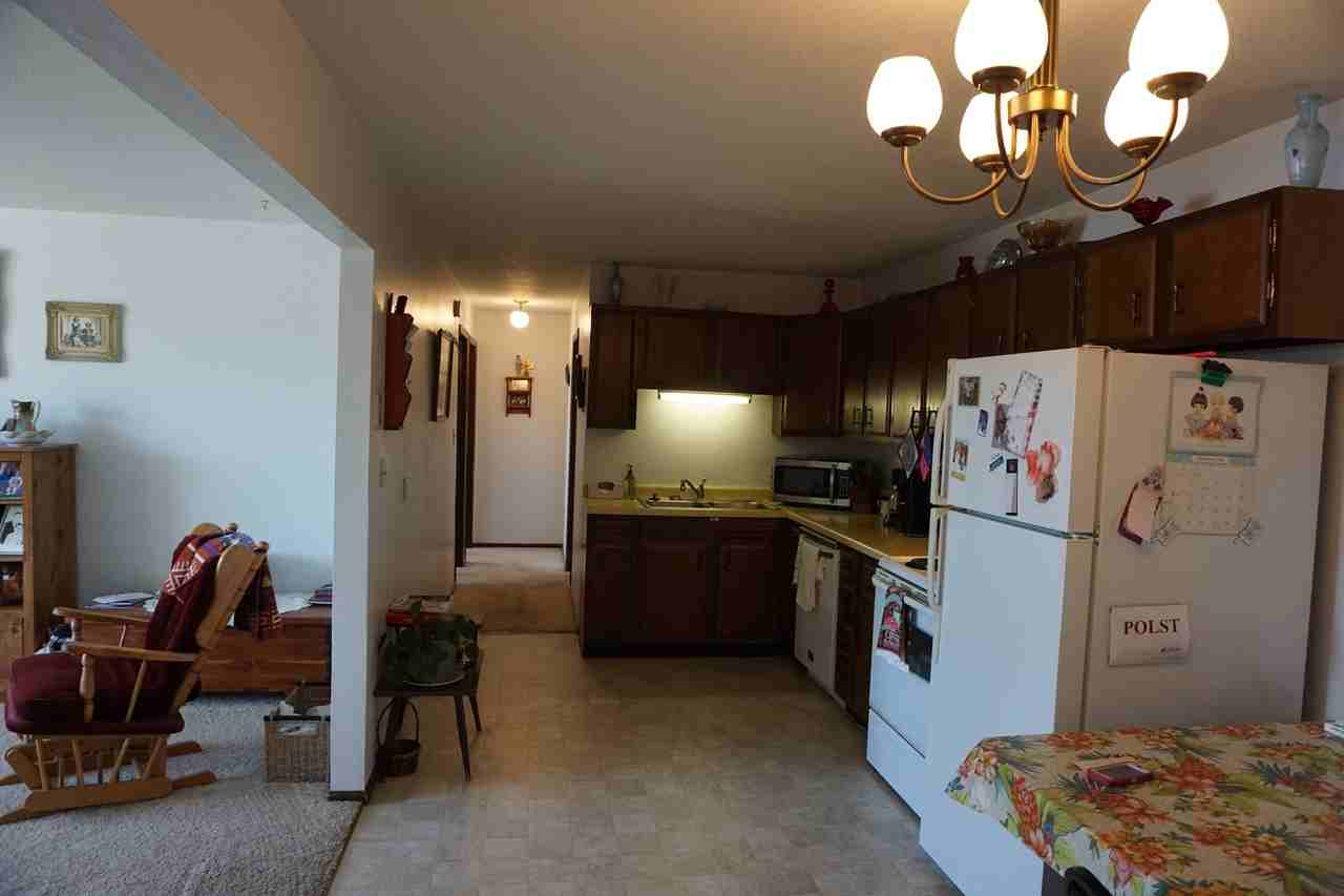 411 River St Ne #1 - Photo 4 of 19