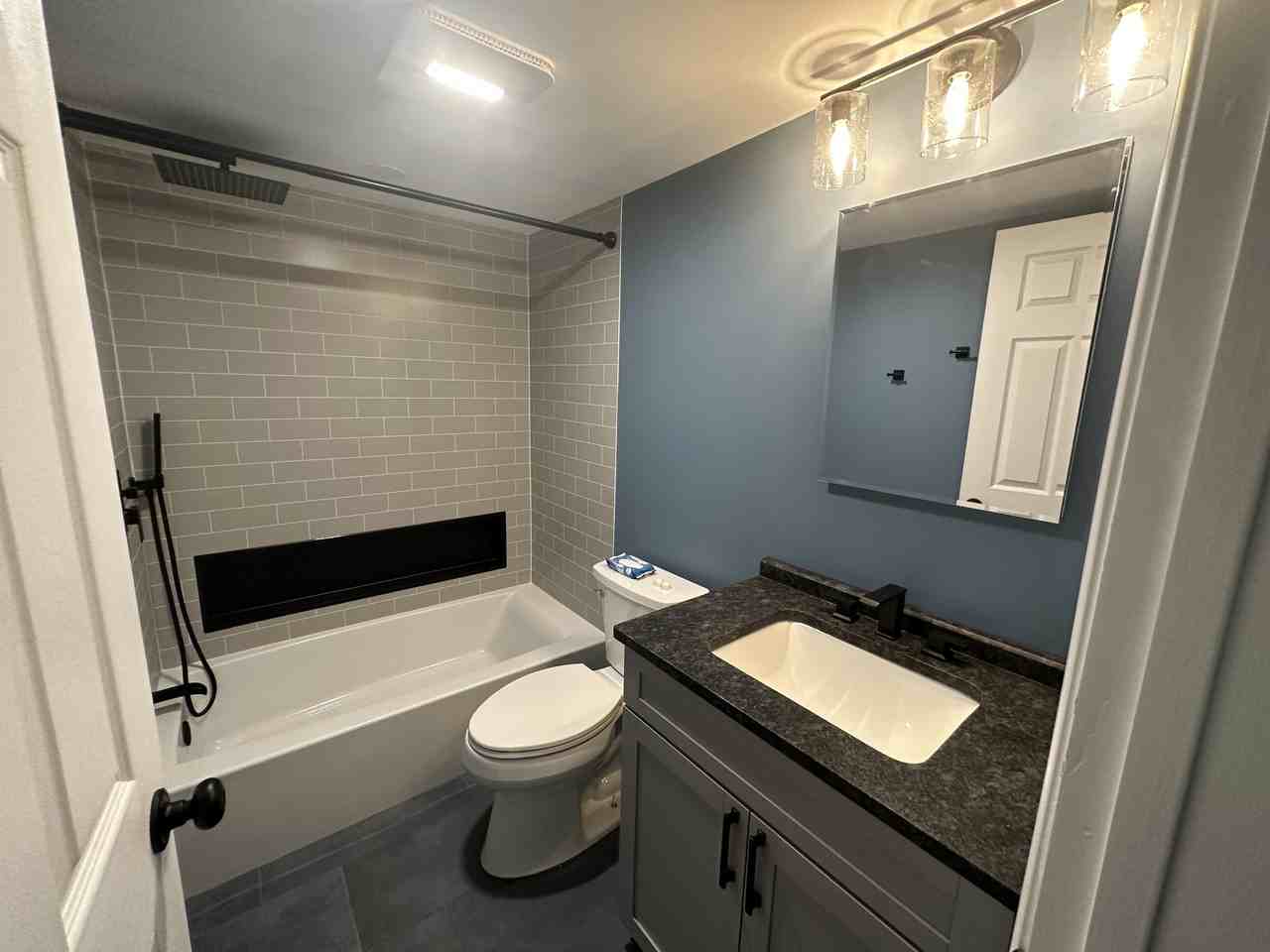 1677 Bluebird Dr #B - Photo 4 of 14