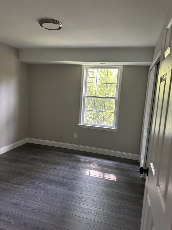 1677 Bluebird Dr #B - Photo 6 of 14