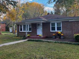 3125 1st Avenue Pl Sw #2BDRM - Photo 1 of 1