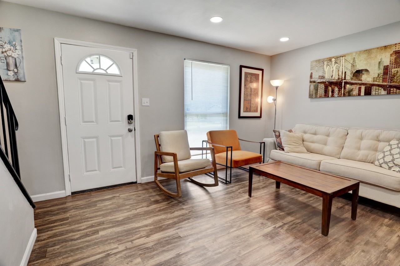 3018 Lyme St #NA - Photo 2 of 16