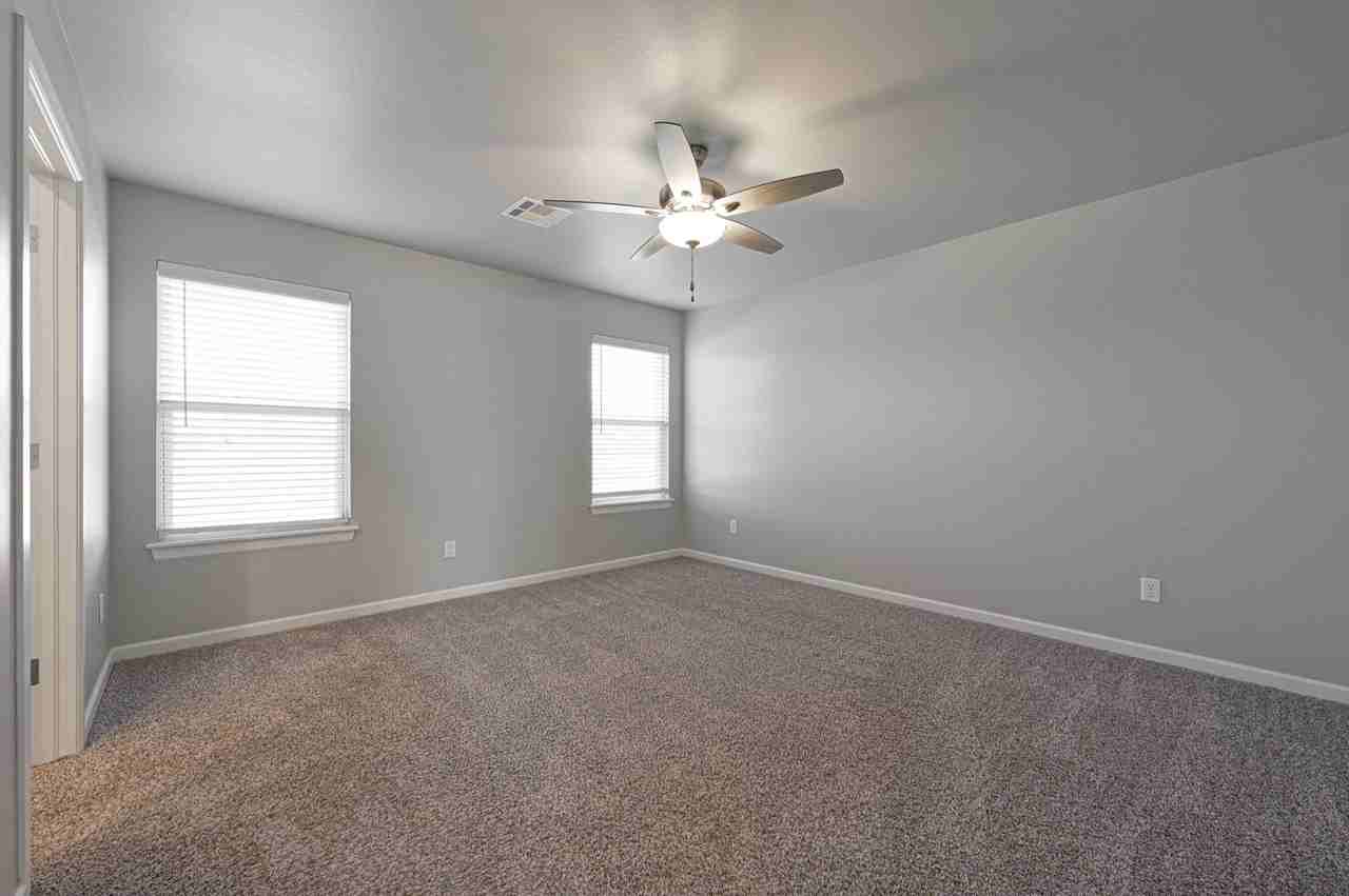13505 Bluejacket Dr #13505 - Photo 7 of 27
