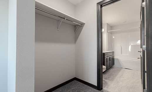 1330 E Minnesota St #207 - Photo 4 of 9