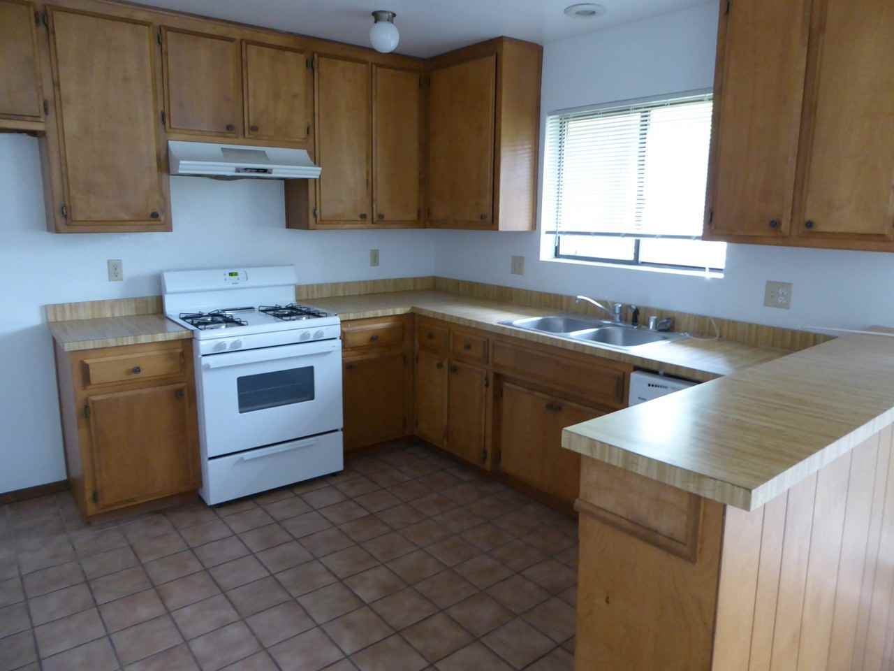 24080 Basin Harbor Ct #NA - Photo 3 of 18