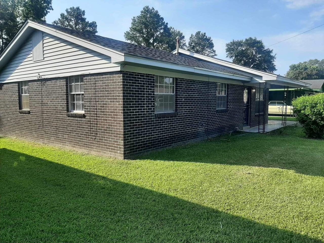 1518 27th St N #NA - Photo 3 of 22