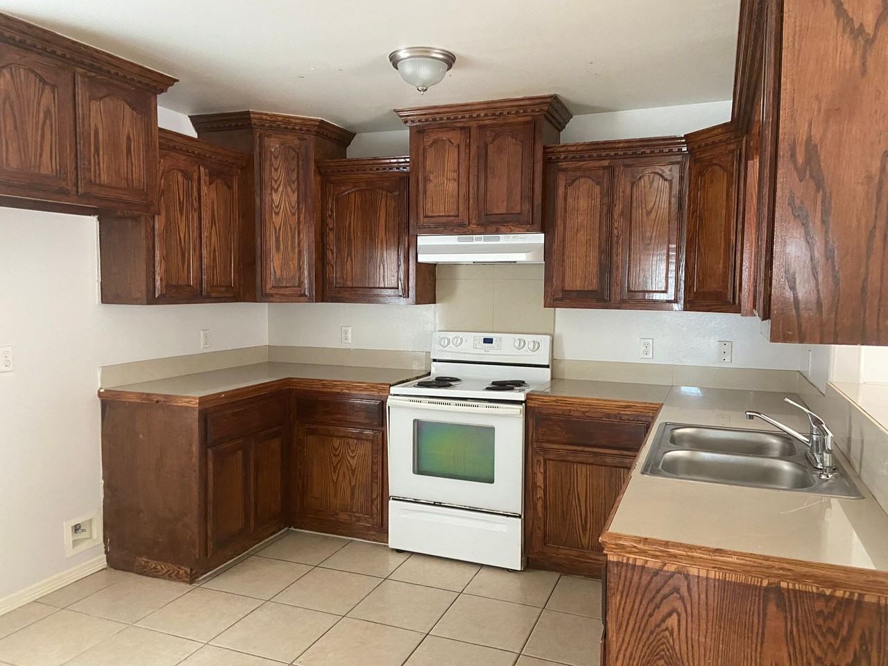 3102 E Diamondhead Ave #1