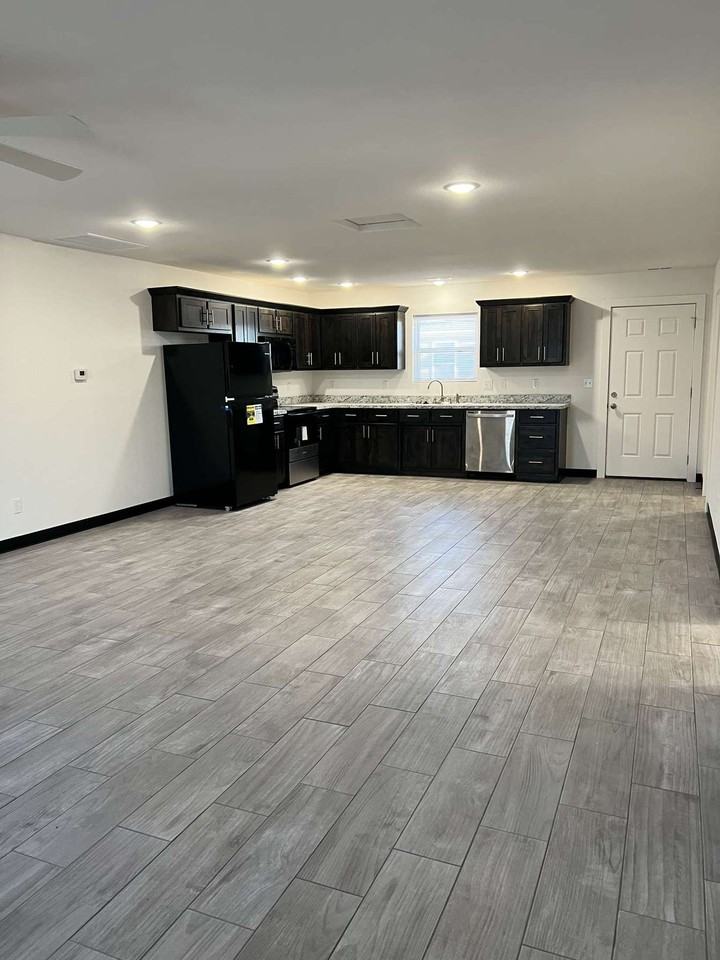 1106 Chica Ln #1 - Photo 2 of 11