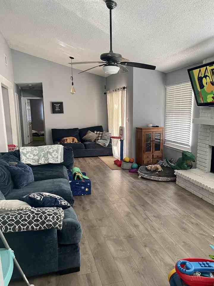 3331 Stoney Briar #NA - Photo 3 of 15