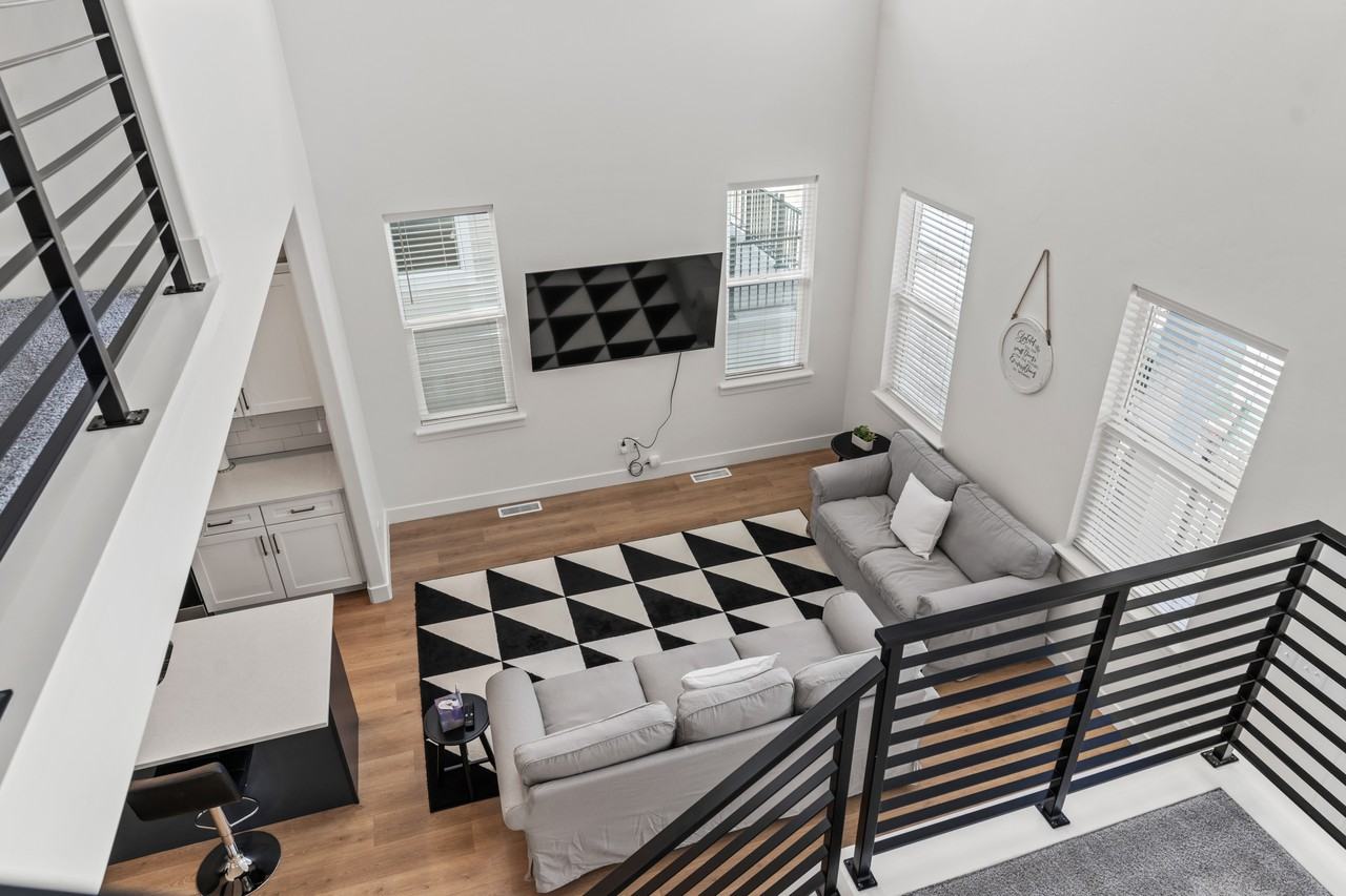 1995 N 3930 W - Photo 4 of 37