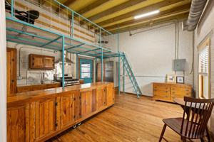 featured image of 1500 E Madison St #1504