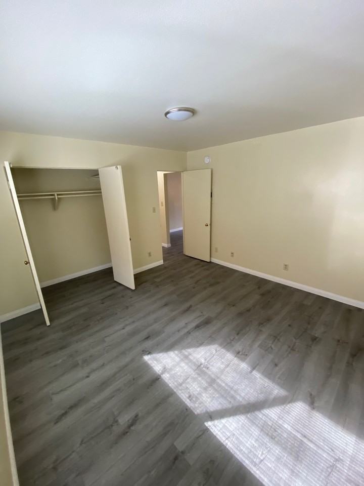 1160 E Alosta Ave #23 - Photo 4 of 26