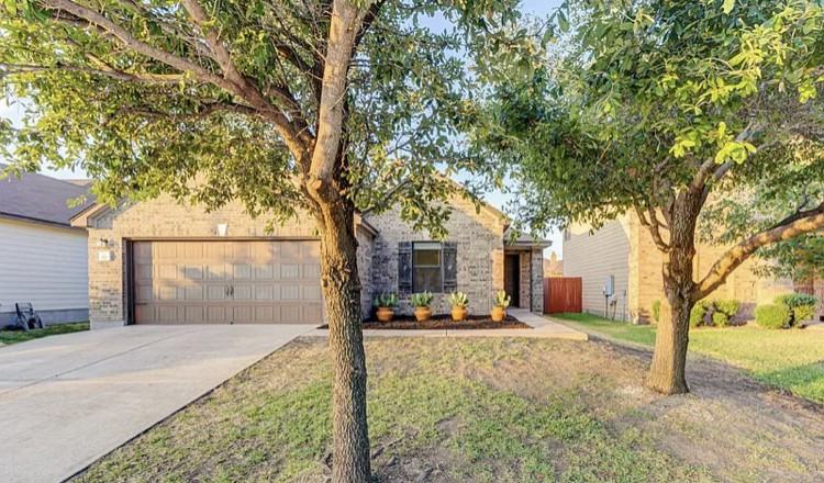 916 Watson Way #2ndARY - Photo 2 of 42