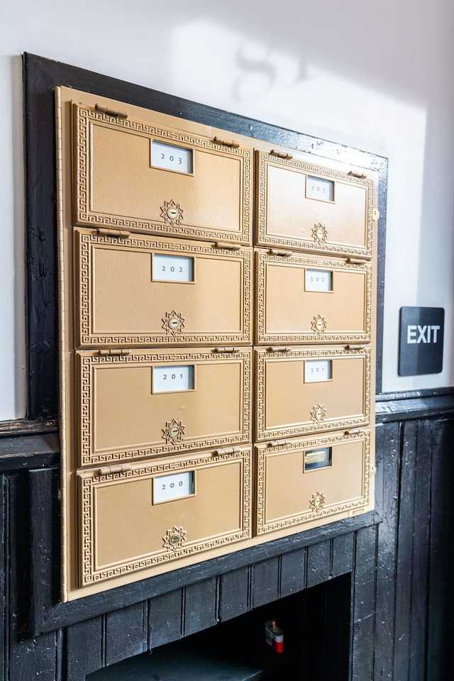 818 12th Street #202 - Photo 2 of 27